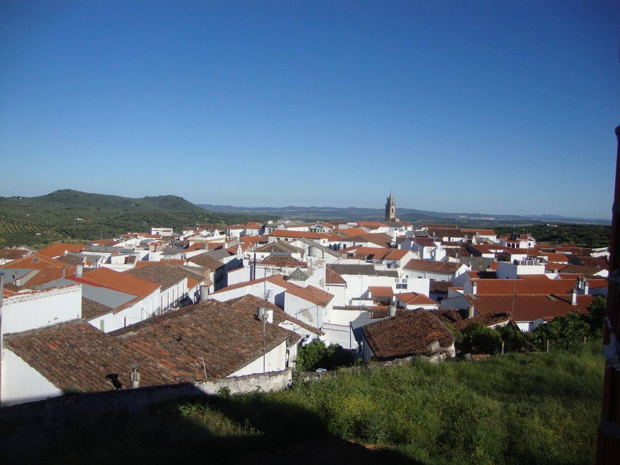 בית הארחה Fuentes de León 	Mirador De Fuentes מראה חיצוני תמונה